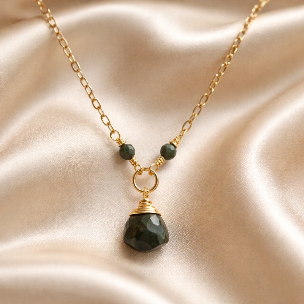 Necklace Beads with one Stone