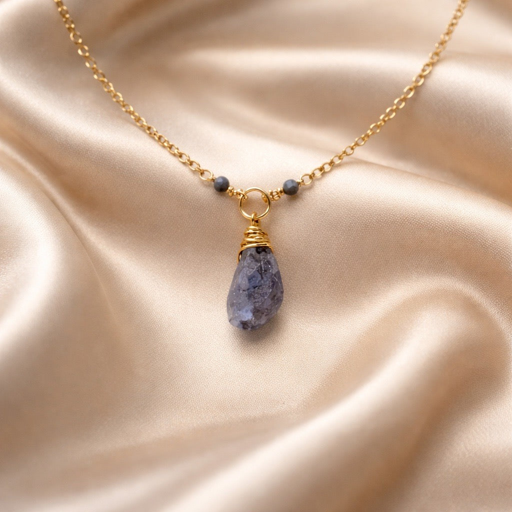 Necklace Beads with one Stone