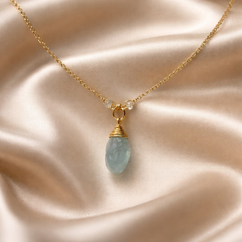 Necklace Beads with one Stone