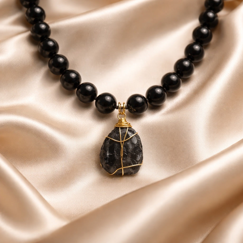 Necklace Threaded Beads with Stone