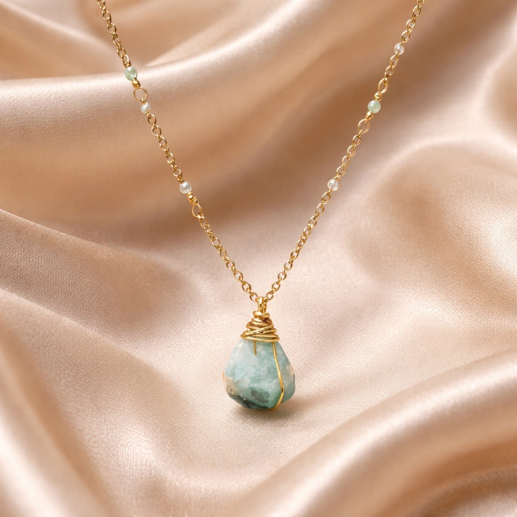 Necklace Beads with one Stone