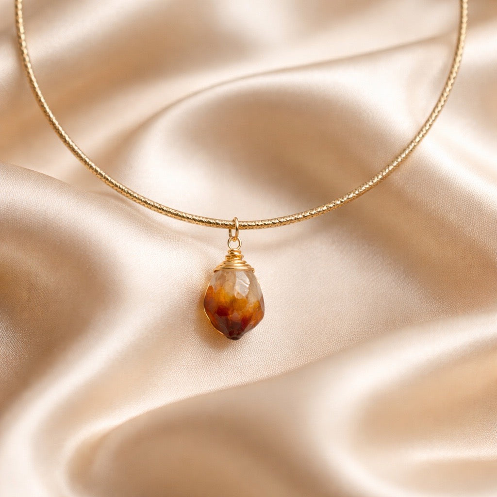 Necklace Magnetic with Semiprecious Raw Stone