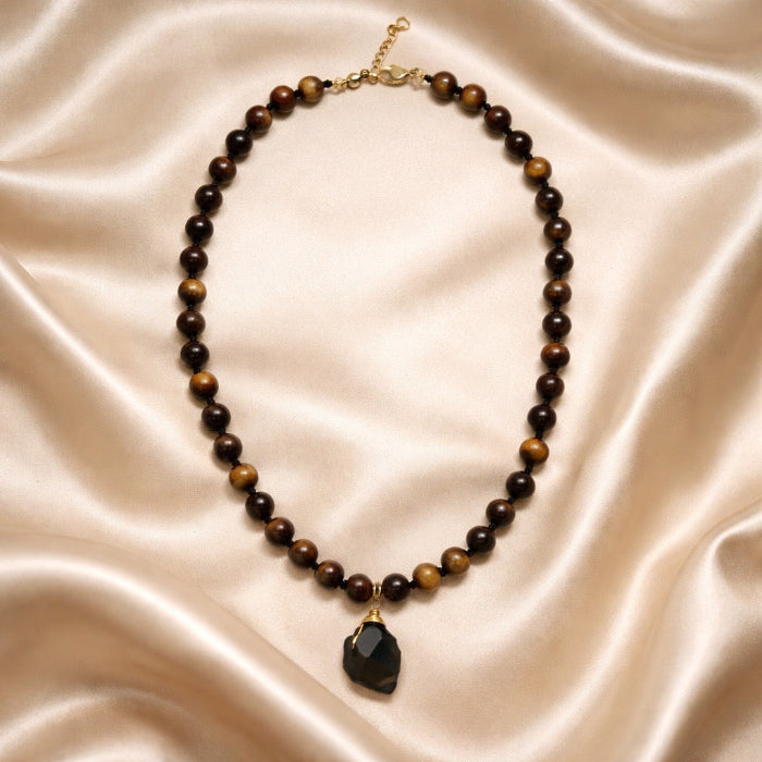 Necklace Threaded Beads with Stone