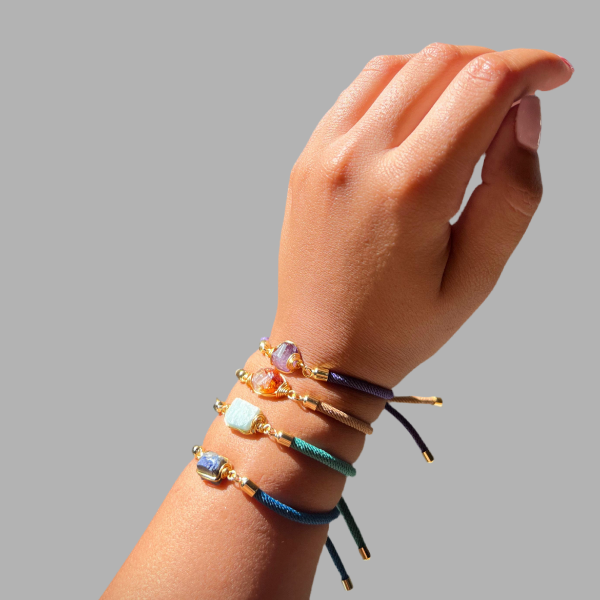 Bracelet Thick Colorful Thread With One Raw Stone