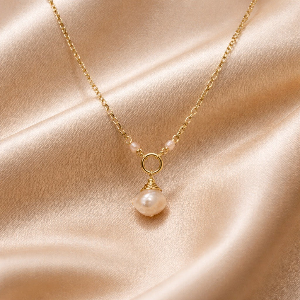 Necklace Beads with one Stone