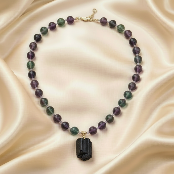 Necklace Threaded Beads with Stone