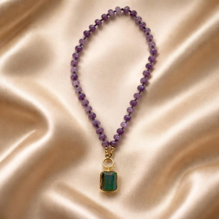 Necklace Threaded Beads with Stone