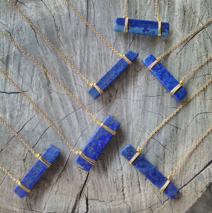 Necklace Horizontal Stick