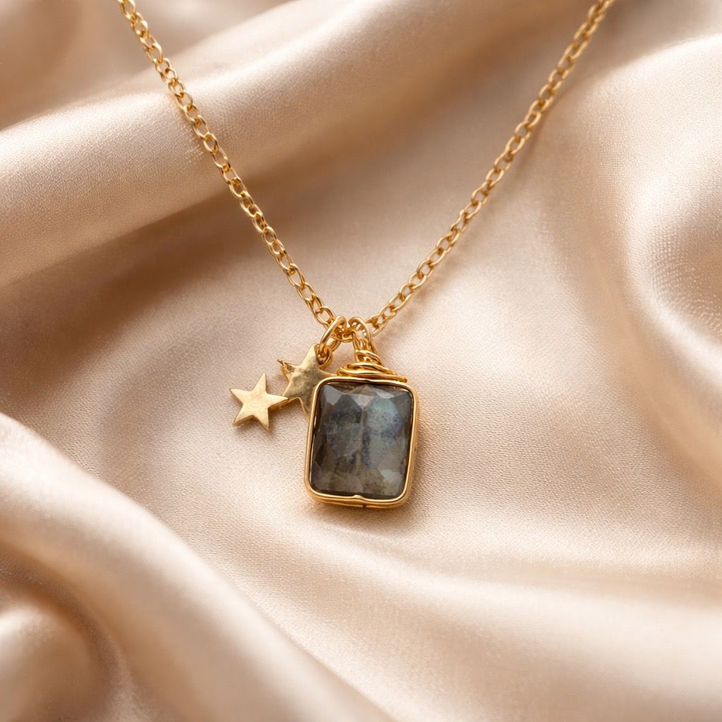 Necklace Classic One Stone with Charms