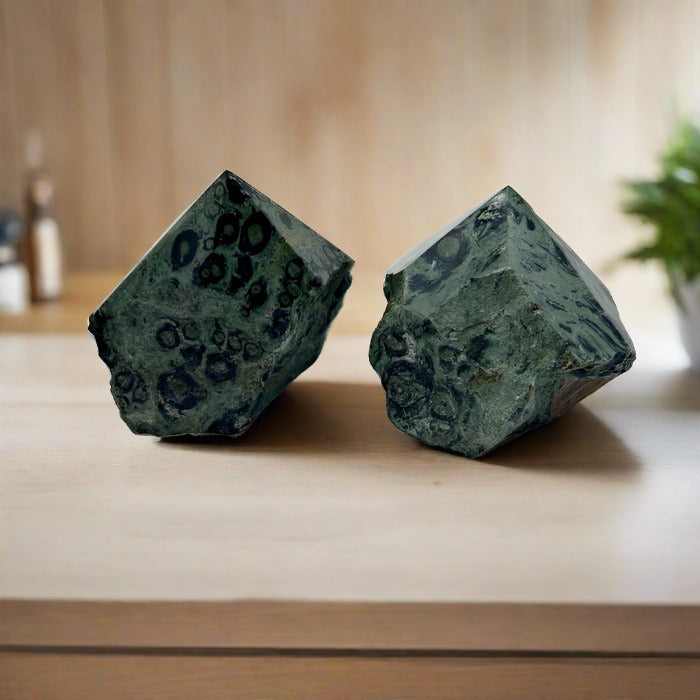 Cobra Jasper Green Stone Pointer Generator