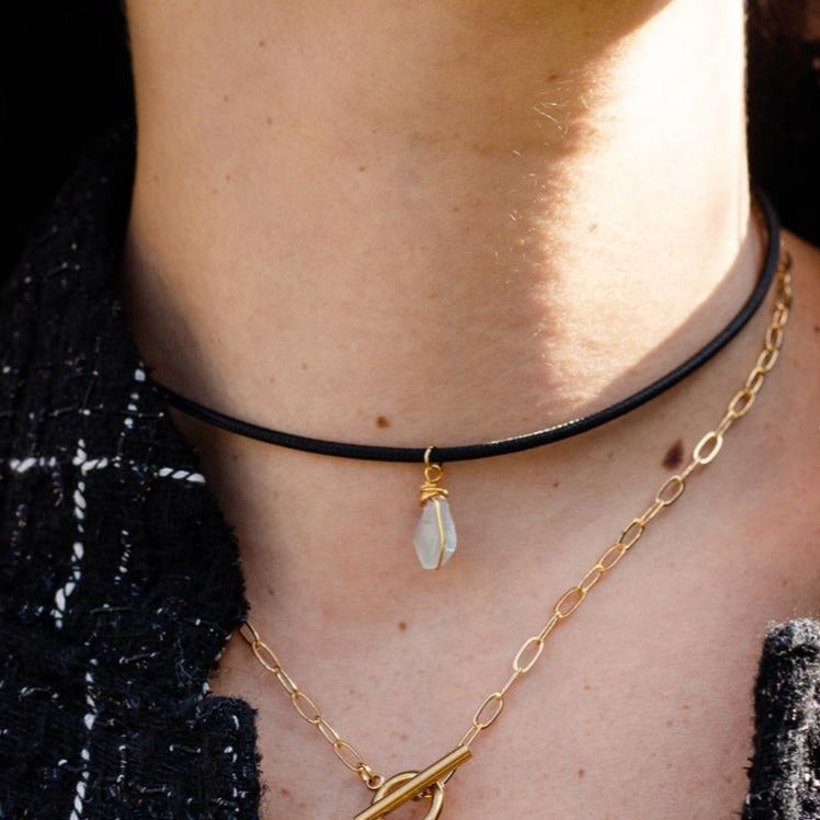 Necklace Magnetic with Semiprecious Raw Stone