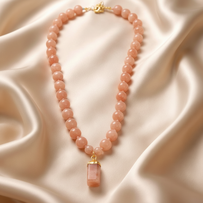 Necklace Threaded Beads with Stone