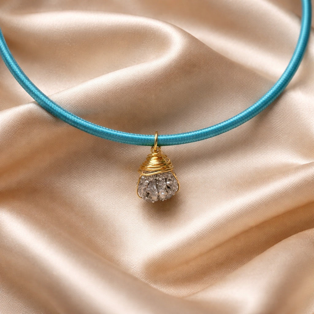 Necklace Magnetic with Semiprecious Raw Stone