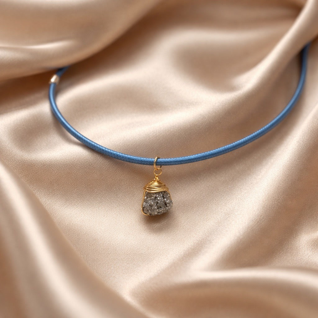 Necklace Magnetic with Semiprecious Raw Stone