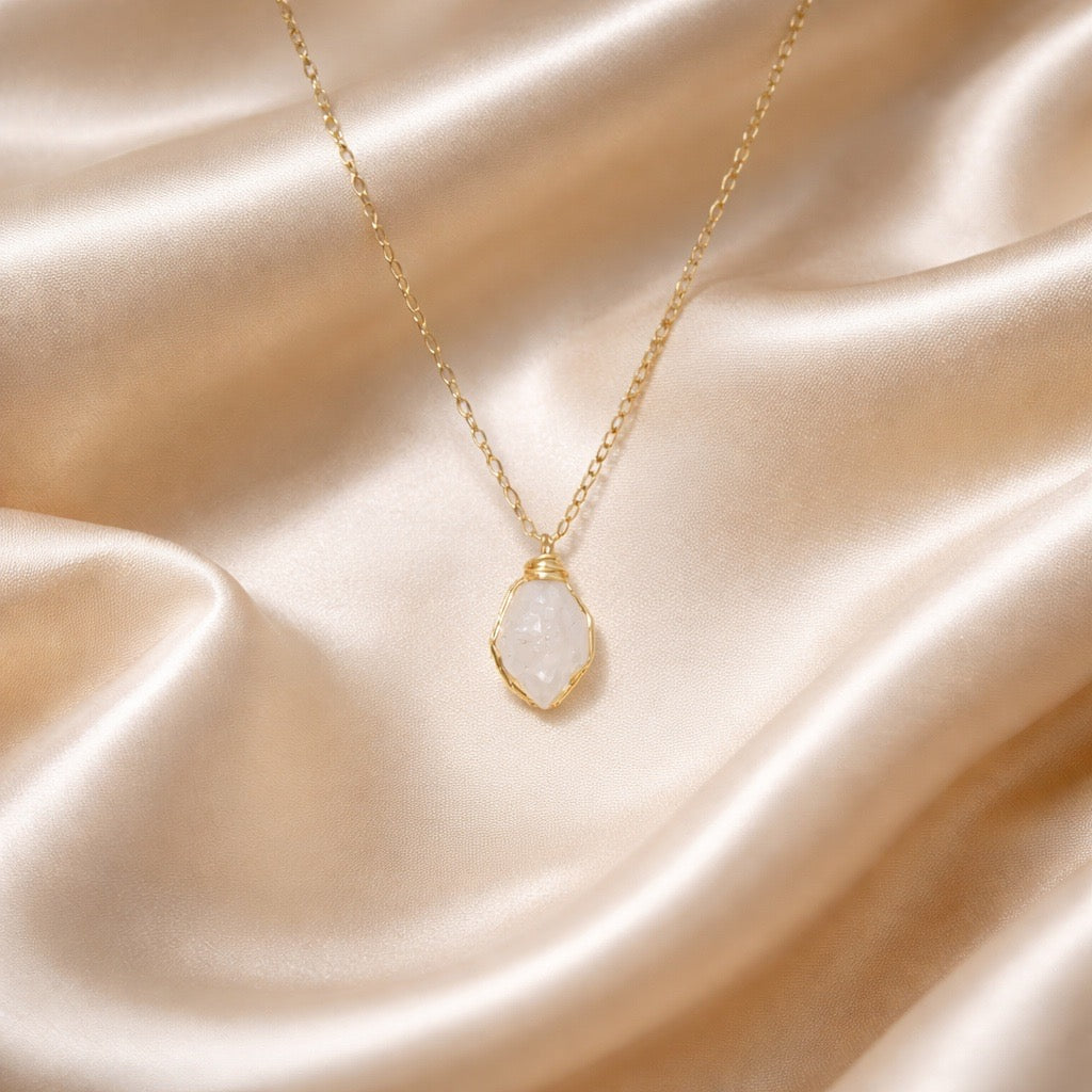 Necklace Cage Natural Stones