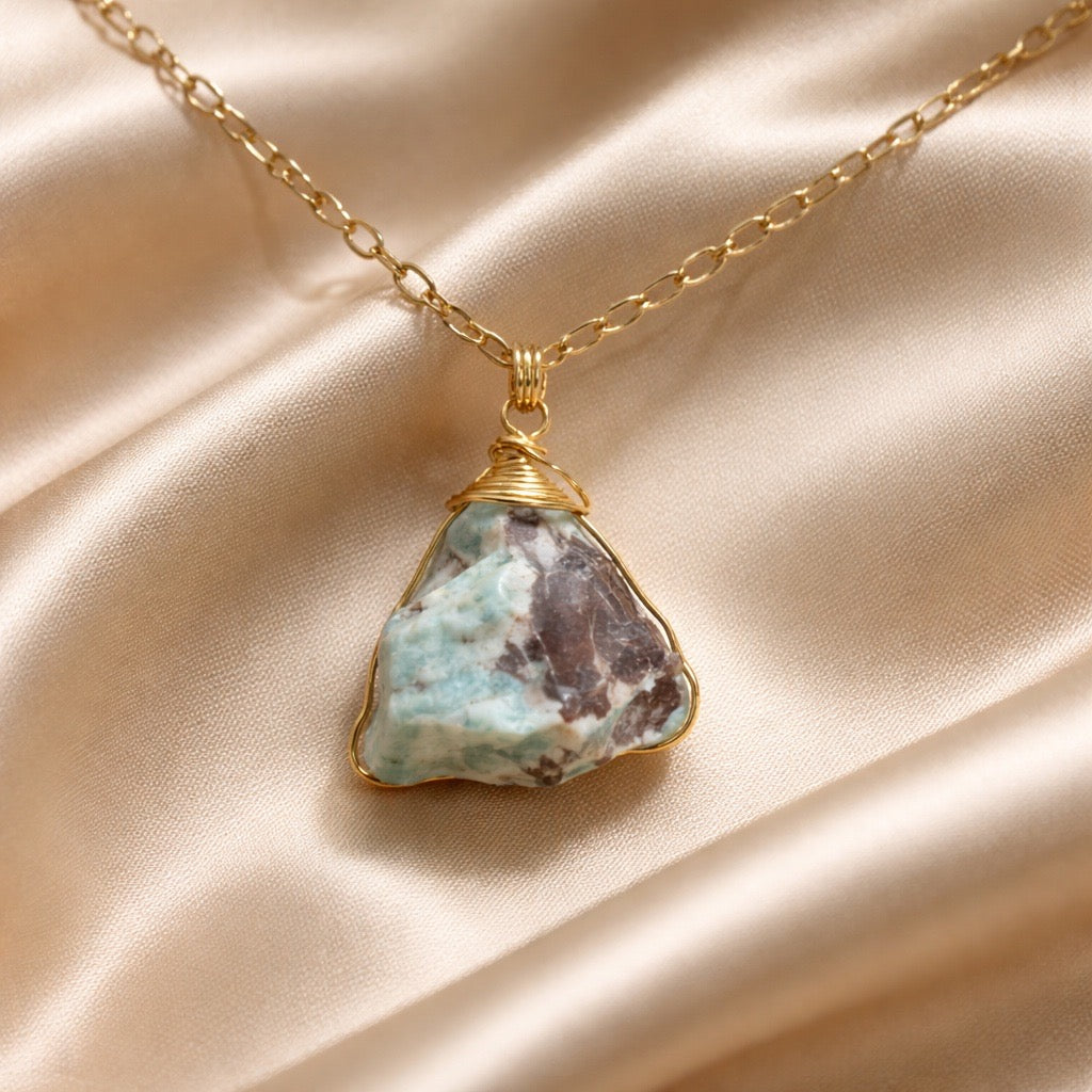 Necklace Long Natural Stones Gold