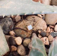 Load image into Gallery viewer, Bracelet Raw Natural Stones