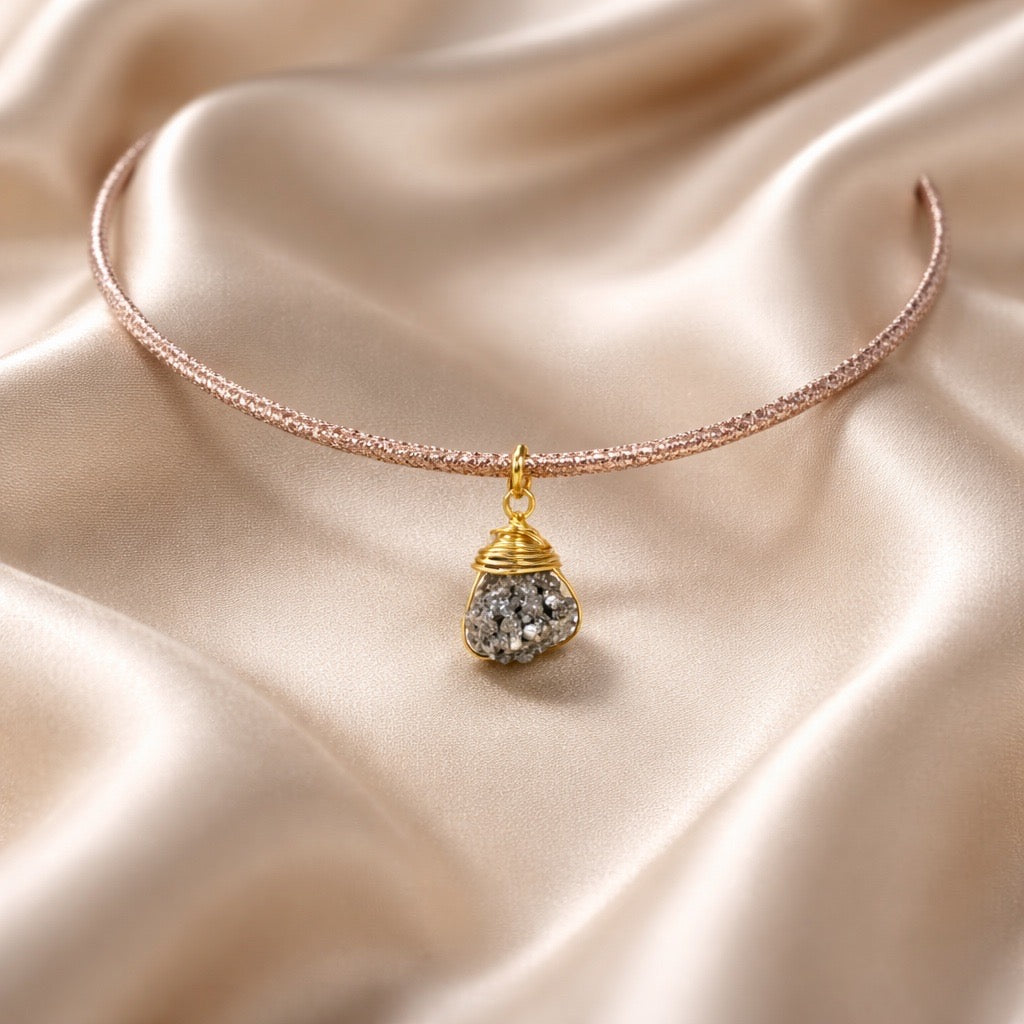 Necklace Magnetic with Semiprecious Raw Stone