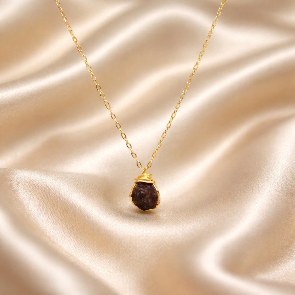 Necklace Cage Natural Stones