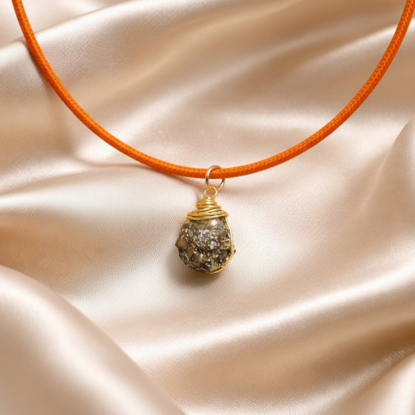 Necklace Magnetic with Semiprecious Raw Stone