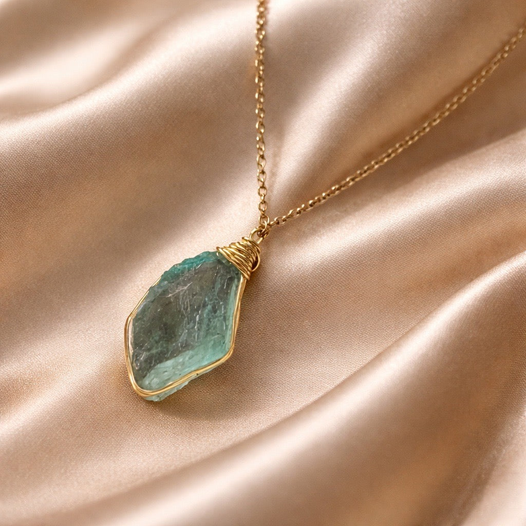 Necklace Cage Natural Stones