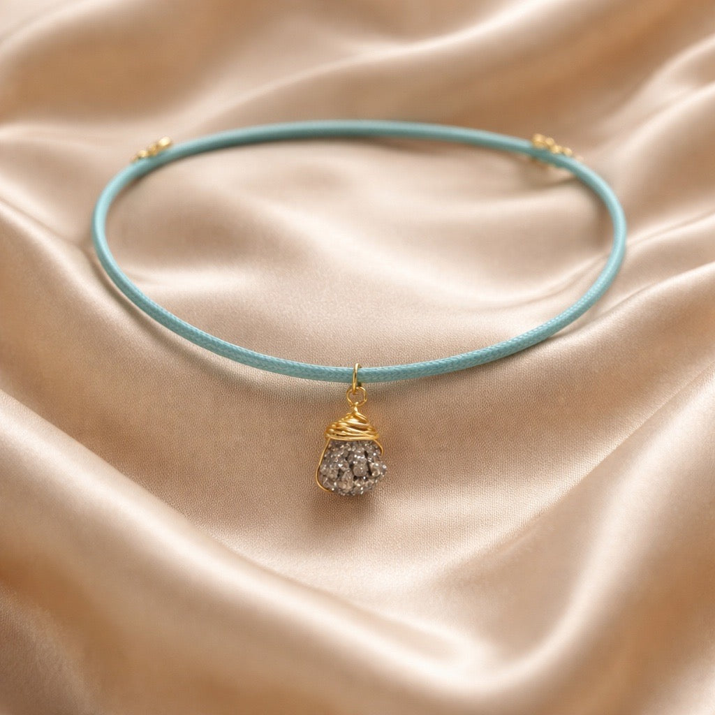 Necklace Magnetic with Semiprecious Raw Stone