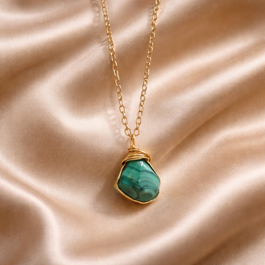 Necklace Cage Natural Stones