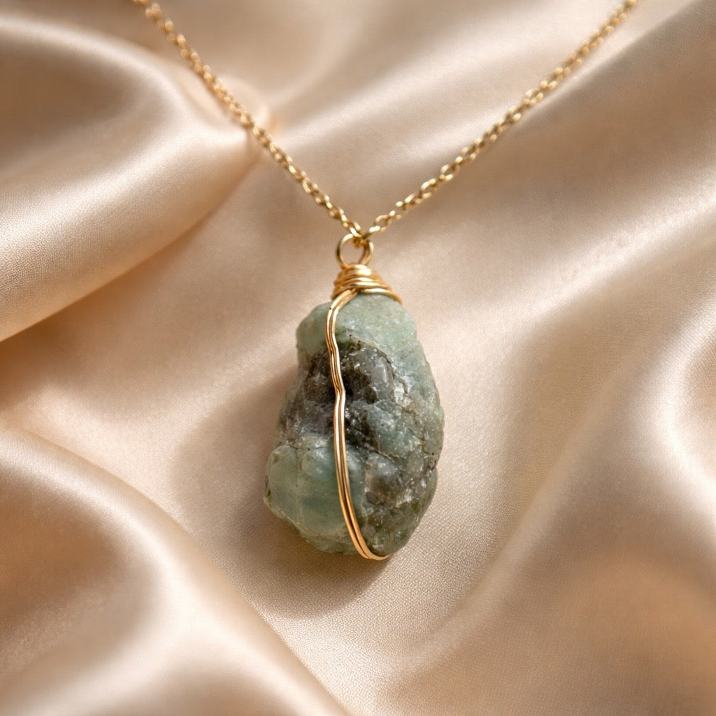 Necklace Long Natural Stones Gold
