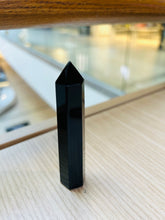 Load image into Gallery viewer, Black Obsidian Stone Pointer Generator