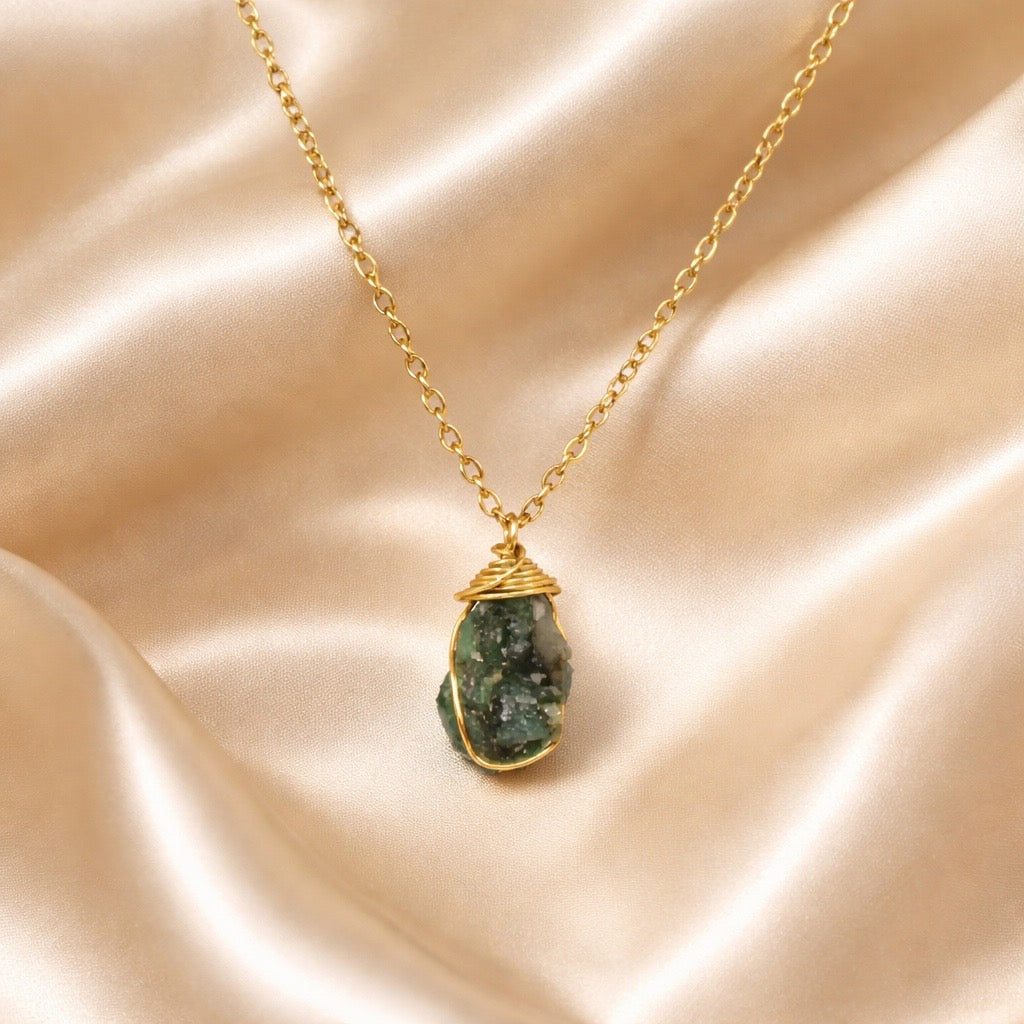 Necklace Cage Natural Stones