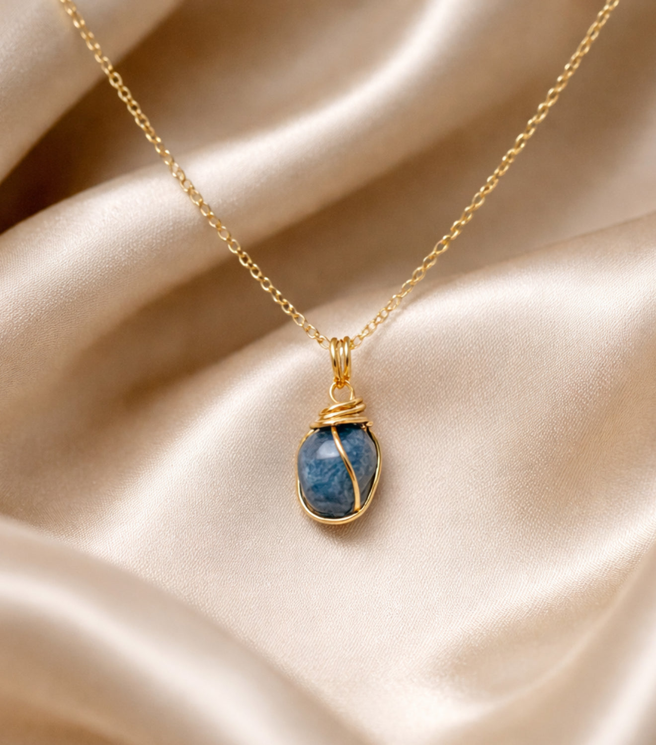 Necklace Cage Natural Stones