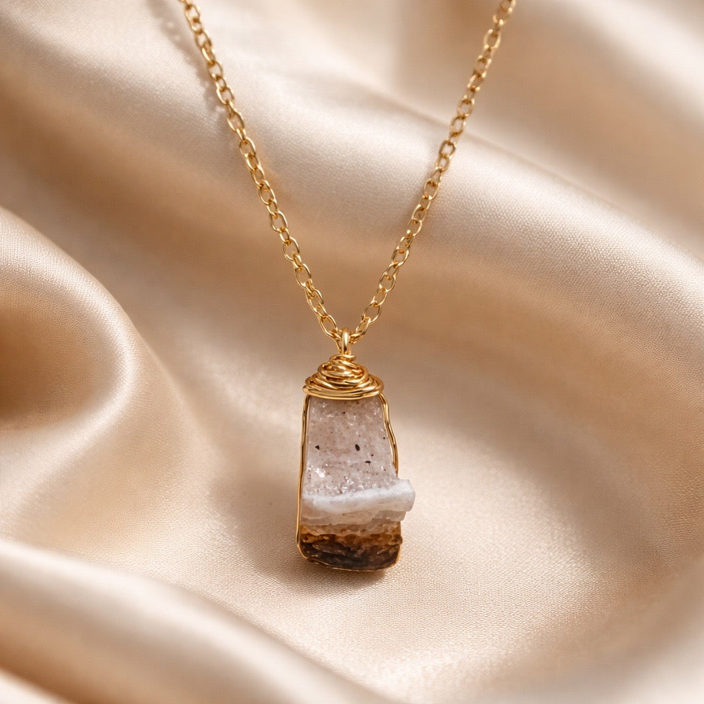 Necklace Cage Natural Stones