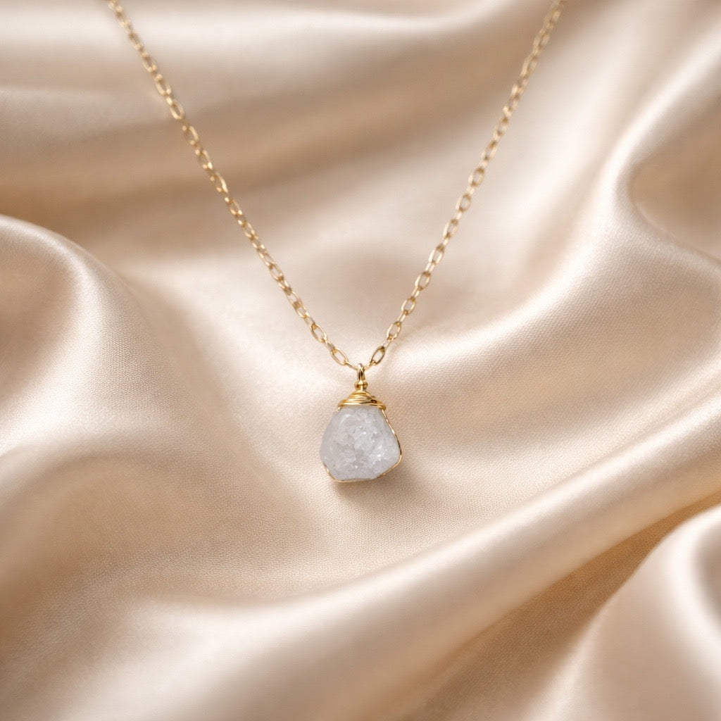 Necklace Cage Natural Stones