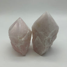 Load image into Gallery viewer, Rose Quartz Pointer Generator