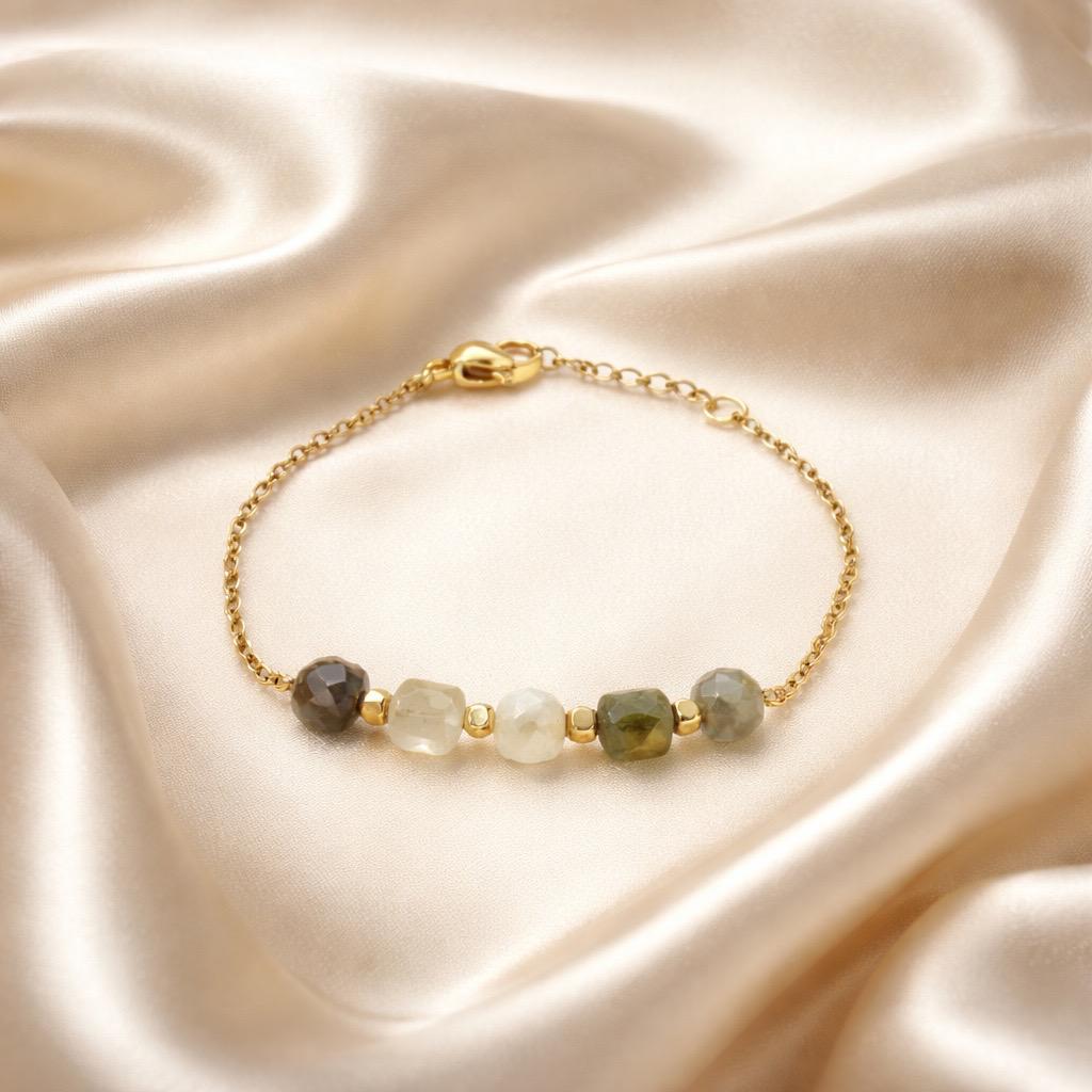 Bracelet Harmony with Beads in the Middle