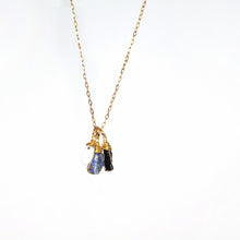 Load image into Gallery viewer, Necklace 3 Stones Zodiac Signs