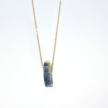 Load image into Gallery viewer, Necklace Vertical Stick