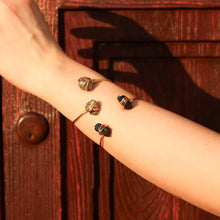 Load image into Gallery viewer, Bracelet Wired Crystals