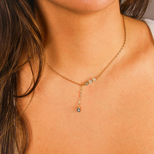 Necklace 3 Beads Vertical 1 Raw Stone