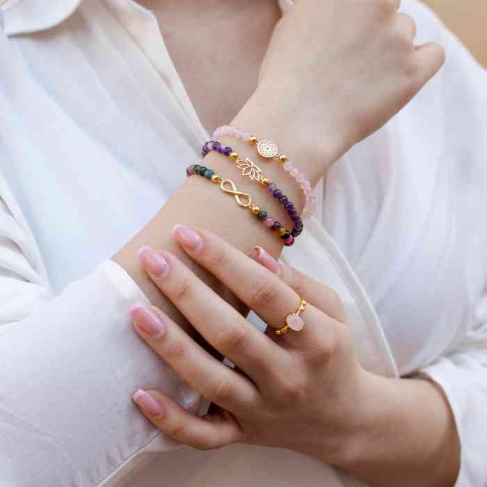 Bracelet Elastic with Gold/Silver Charms