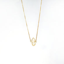Load image into Gallery viewer, Necklace Vertical Pointer