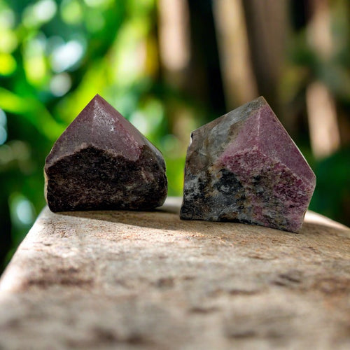 Rhodonite Stone Pointer Generator