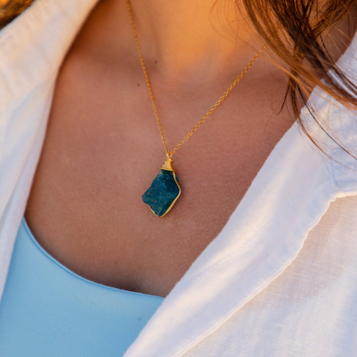 Necklace Cage Natural Stones