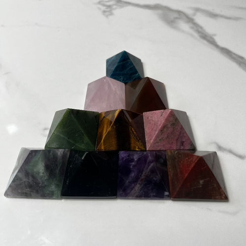 Mini Polished Pyramid Stones