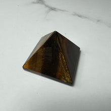 Load image into Gallery viewer, Mini Polished Pyramid Stones