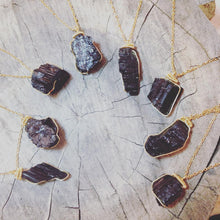 Load image into Gallery viewer, Necklace Raw Natural Stones