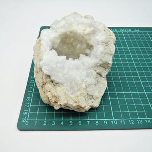 Geode Natural Stone White Big