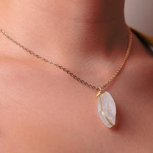 Load image into Gallery viewer, Necklace Clear Quartz