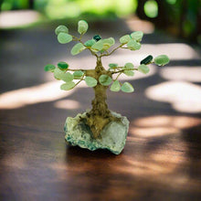 Load image into Gallery viewer, Crystal Trees X Small
