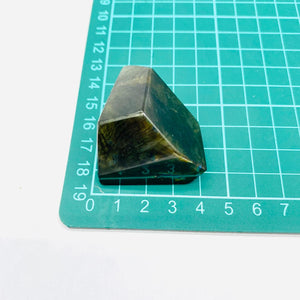 Labradorite Pointer